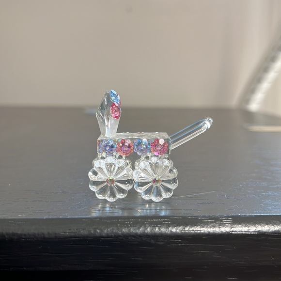 Vintage Iris Arc Crystal Carriage Blue and Pink - Picture 2 of 7